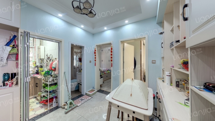 新华六村二手房实景图