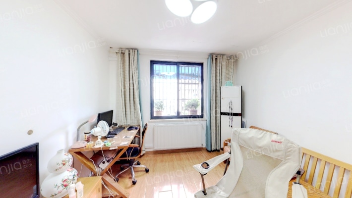 罗兰德小区二手房实景图