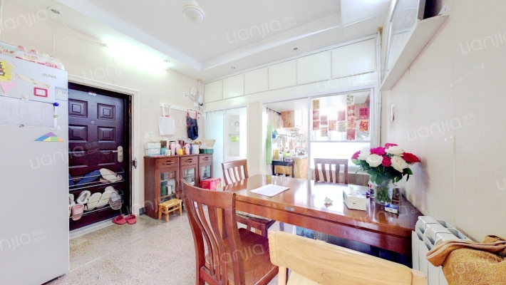 剑阁路二手房实景图