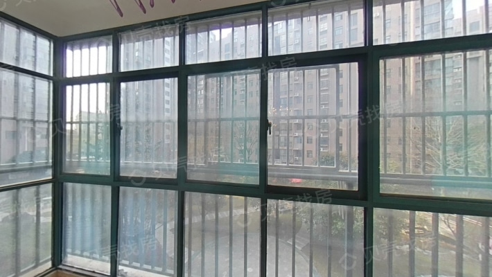 西湖上城电梯中层，双阳台，证满2，精装，随时看房-阳台