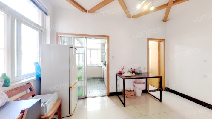 名嘉佳园小区二手房实景图