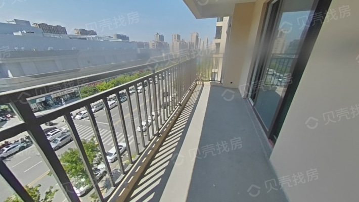 紫宸东苑 小区前排 四室电梯洋房 采光充足 视野好-阳台