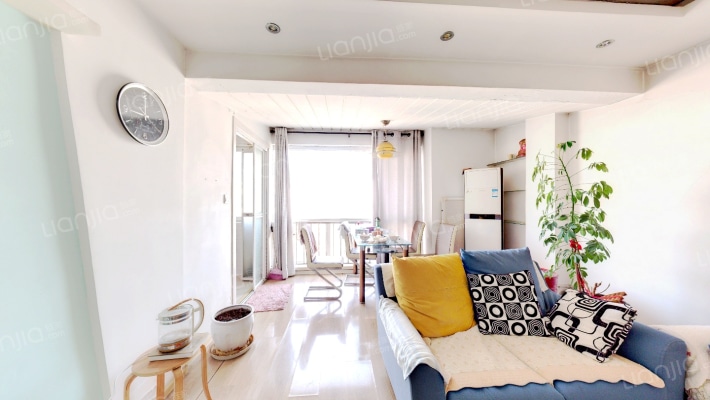 富豪青年国际广场二手房实景图