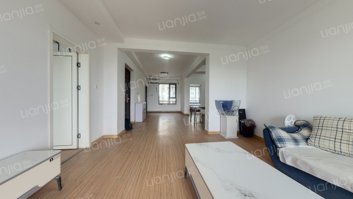 鲁能公馆2号院二手房实景图