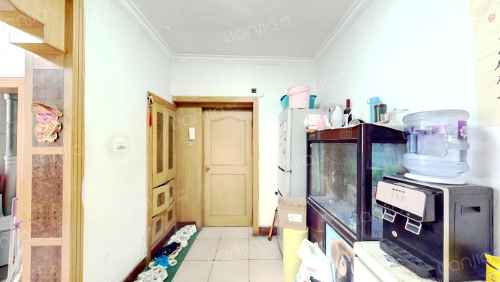 养鸡厂宿舍二手房实景图