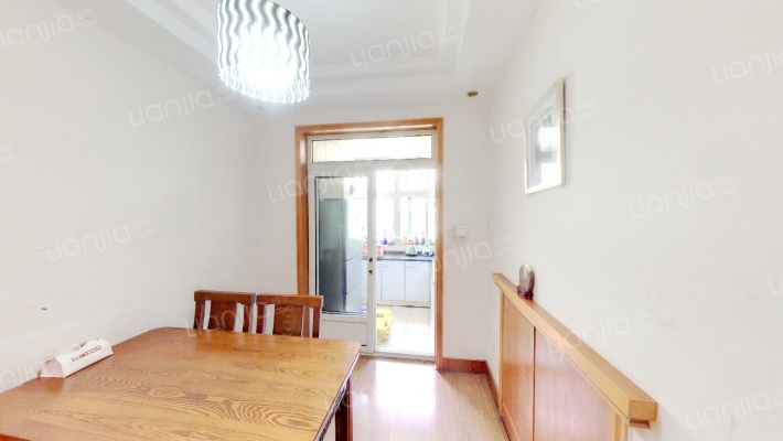 南辛花园二手房实景图