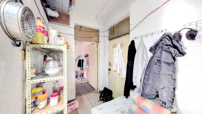 合作路33号院二手房实景图