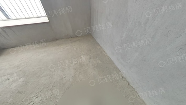 袁州学 校旁秀江河畔毛坯大4房带2个地下车位-卧室