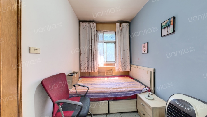 西航中心第2小区二手房实景图