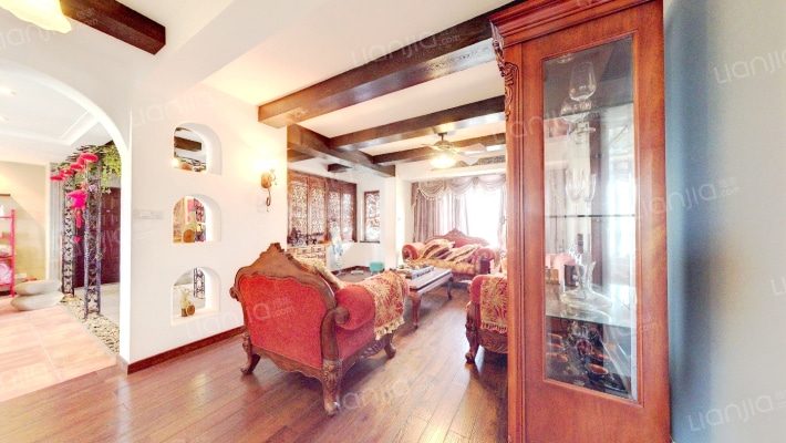 越湖名邸二手房实景图