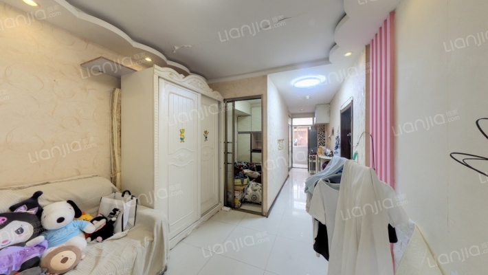 沈辽东路13-45二手房实景图