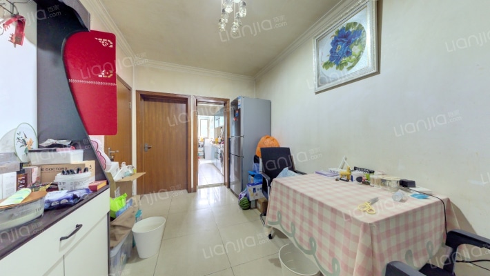 新桥路小区二手房实景图