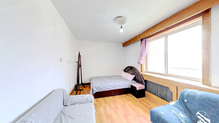 颂工街二手房实景图