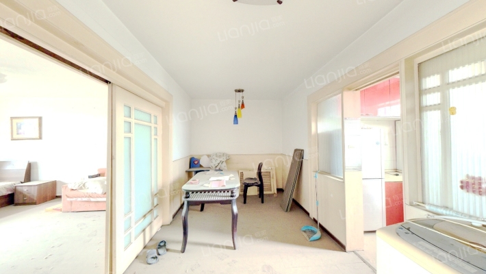 东大楼小区二手房实景图