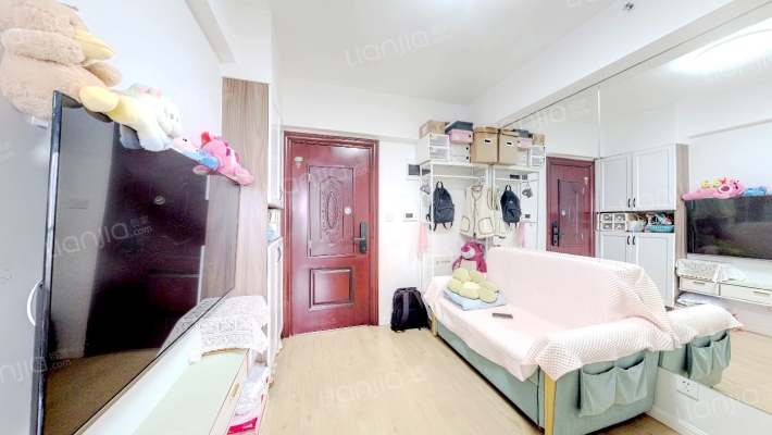 世纪中心二手房实景图