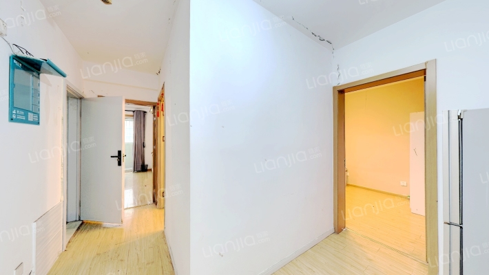 双龙嘉园石华街16号二手房实景图