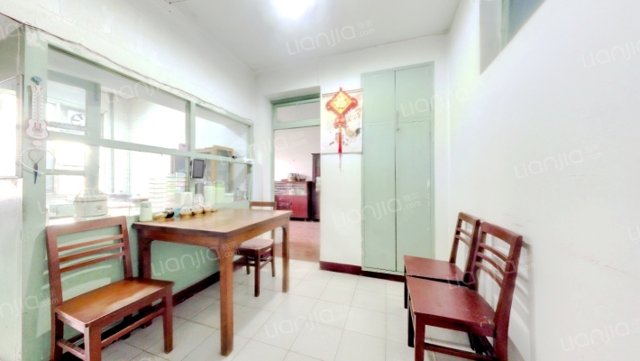 察哈尔路二手房实景图