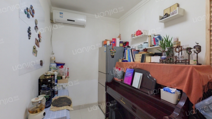 燕子山小区西路8号二手房实景图