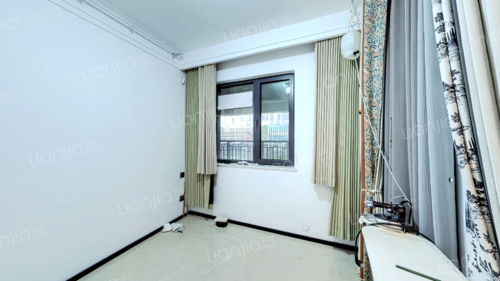 长安金茂悦二手房实景图