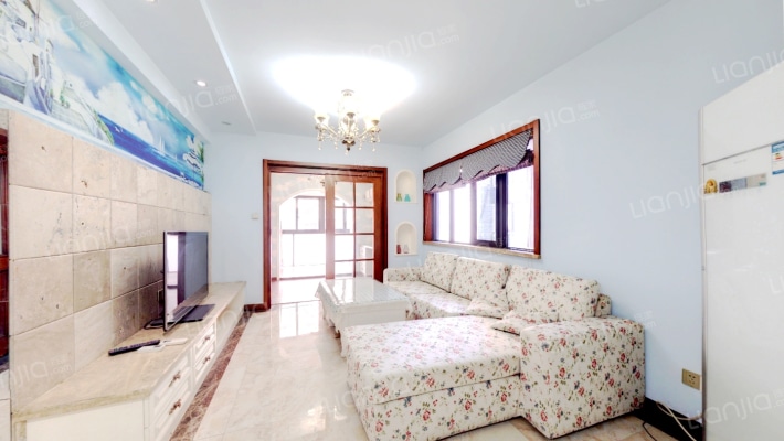 宝利金二期中央荣御二手房实景图