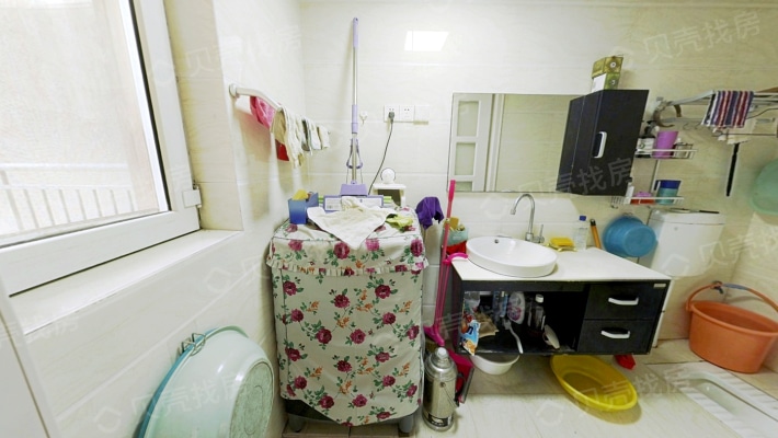 科兴园二期 精装一居室 适合老两口居住 拎包入住-卫生间