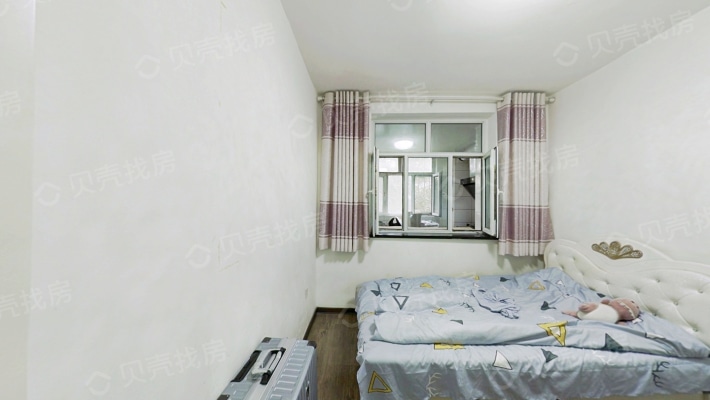 六道湾锦绣家园单身公寓低楼层急售-卧室