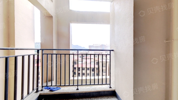 小公寓丨户型方正丨视野无遮挡丨急卖-阳台