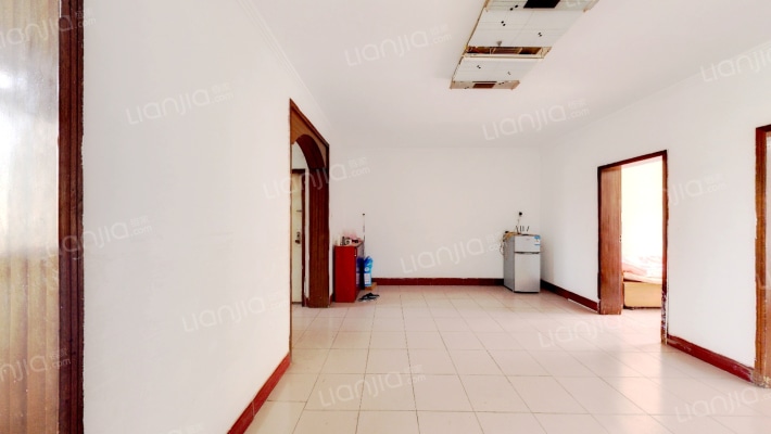 长兴路13号院二手房实景图