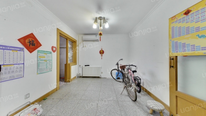 莲怡园一区二手房实景图