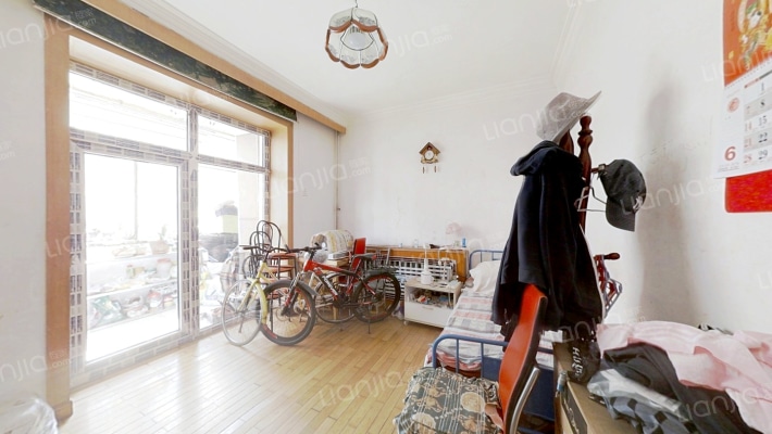 工程小区二手房实景图