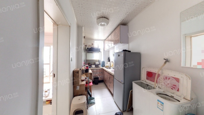 年德里二手房实景图