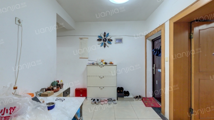 凤凰西街269至275号二手房实景图