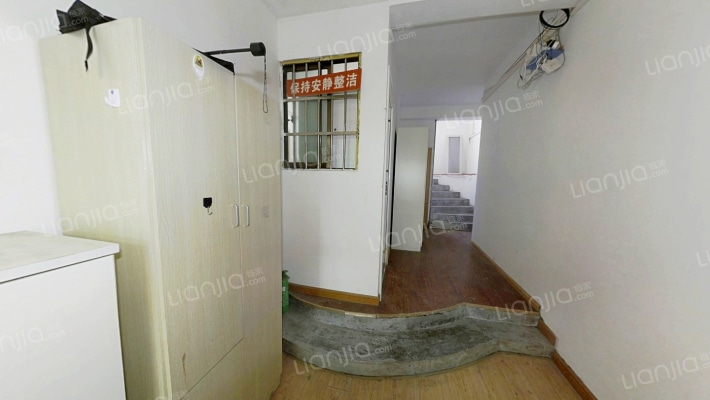 藕池恒江别墅二手房实景图