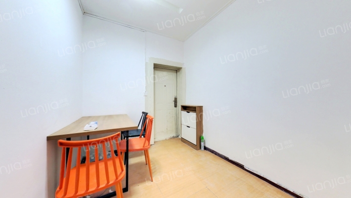 玉沙路84号二手房实景图