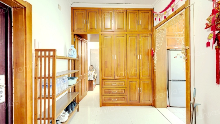 体工大队宿舍二手房实景图