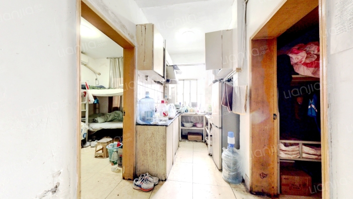 大树根二手房实景图