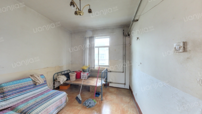 解放路92号二手房实景图