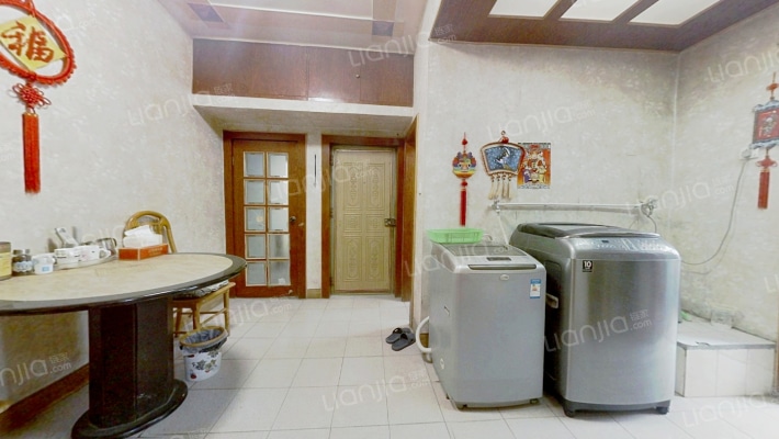 16中家属院二手房实景图