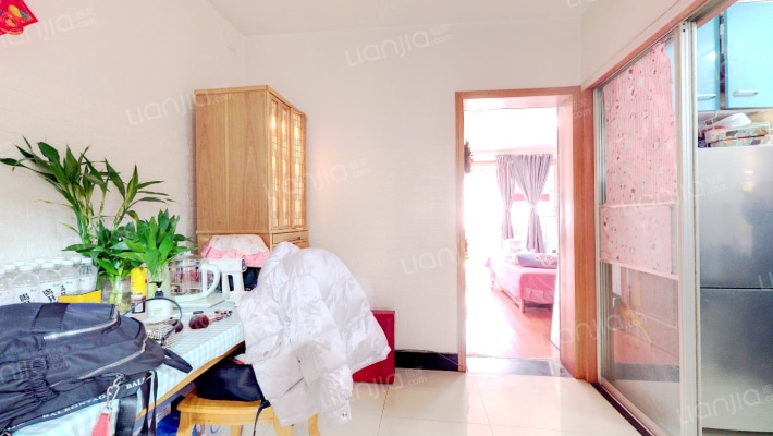 凤凰西街128-138号小区二手房实景图