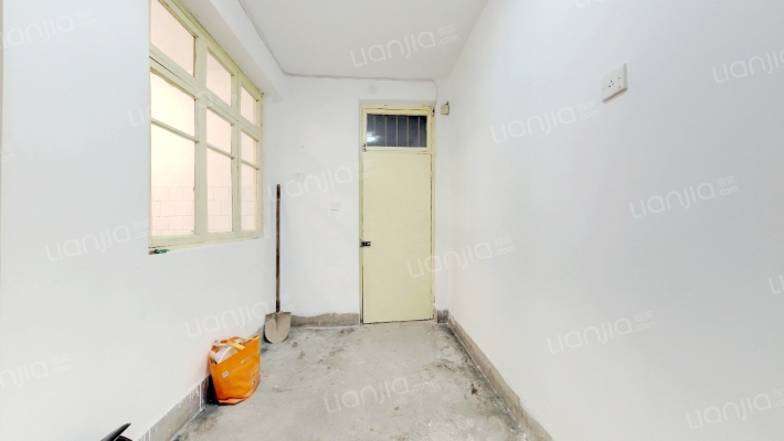 河北行政学院东家属院二手房实景图