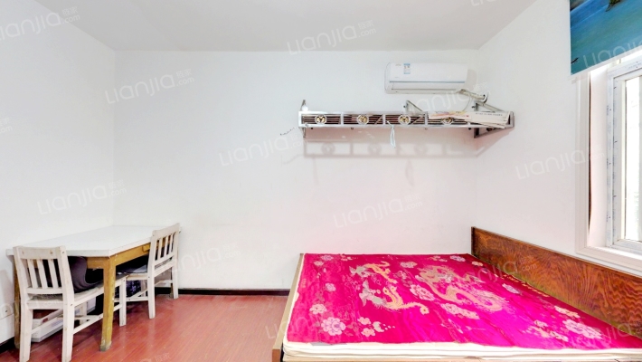 自行车公司宿舍二手房实景图