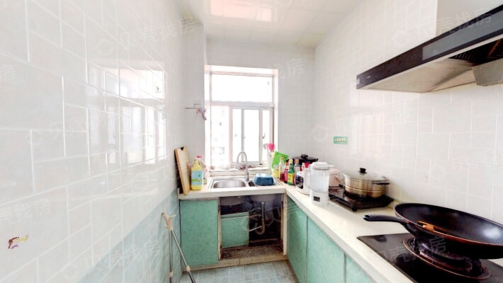 标准两居室 户型方正居住舒适 自住装修拎包入住-厨房