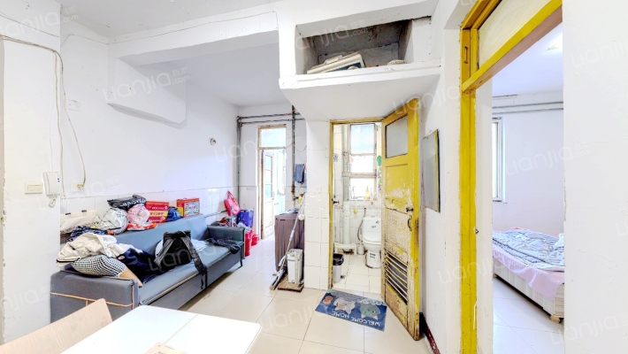 槐安西路制镜厂宿舍二手房实景图