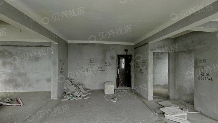 东门路zhong心地段电梯高层双阳台采光好-客厅