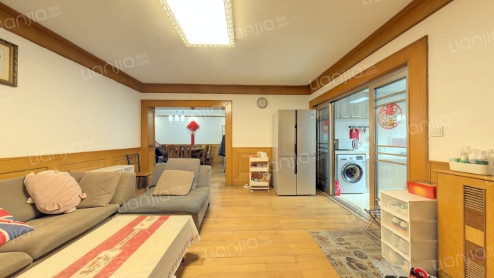 和燕路293号二手房实景图