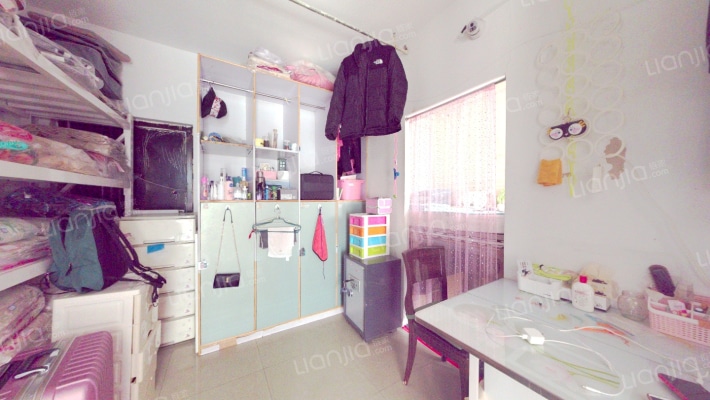 良运缤纷四季二手房实景图