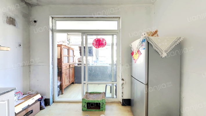 白春街二手房实景图