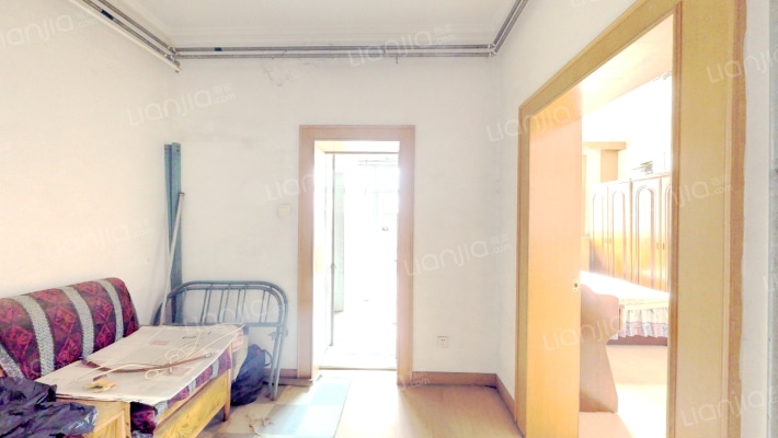 省直十局宿舍二手房实景图