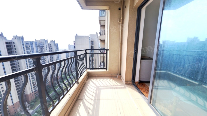 碧桂园(龙华-椰海大道) 正规2房-阳台