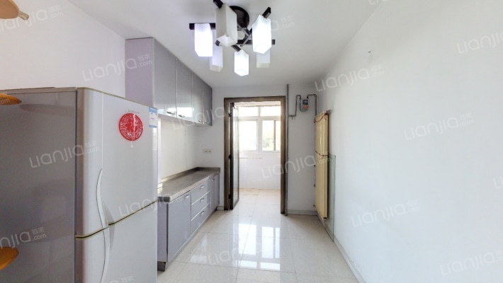 盈江东里二手房实景图